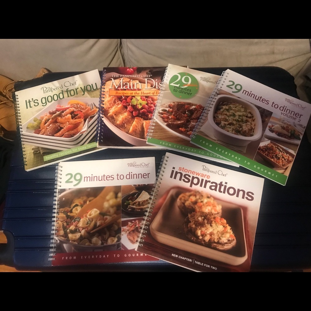 Set Pampered chef cookbooks